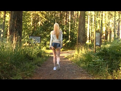 ❤️ Bella donna si muove lentamente, video non nudo ❌ Porno analeal it.porngifmag.ru ️❤
